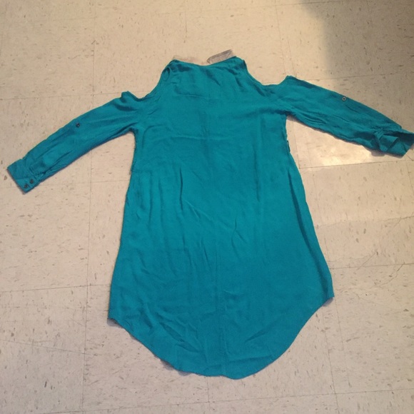 Cold shoulder high low dress - Picture 3 of 4